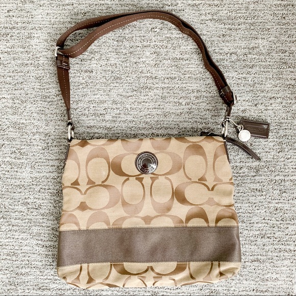 Coach Handbags - Coach crossbody/shoulder bag